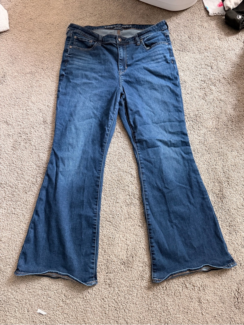 AE Super High Rise Flare Jeans - 14 Short